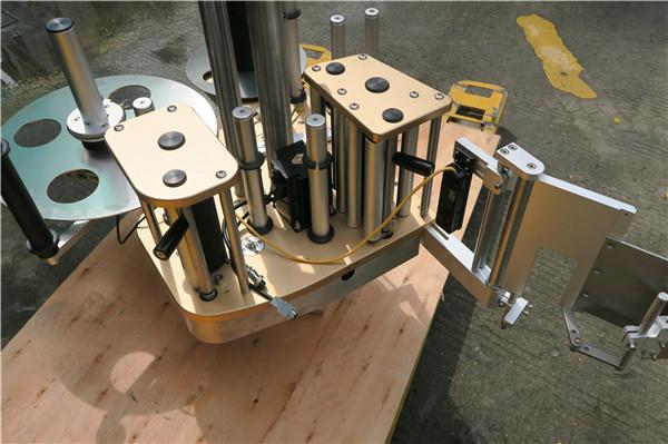 Rotasyon Fonksiyonlu Yüksek Hızlı Döner Etiket Etiketleme Makinesi