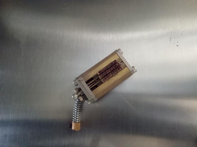 Kodlama Makinesi ile Özelleştirilmiş Üç veya Çift Taraflı Etiket Etiketleme Makinesi