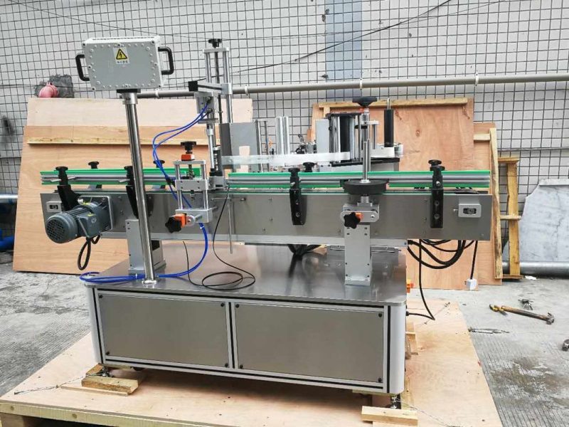 Çin Pawpaw / Guava İçecek Alanı için Yuvarlak Şişe Etiket Etiketleme Makinesi tedarikçisi